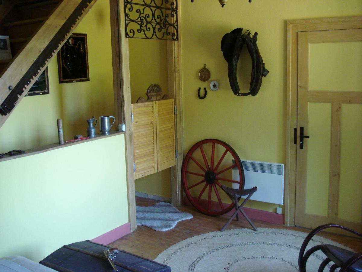 Saint Ludel, Maison Des Animaux Bed & Breakfast Natzwiller Dış mekan fotoğraf